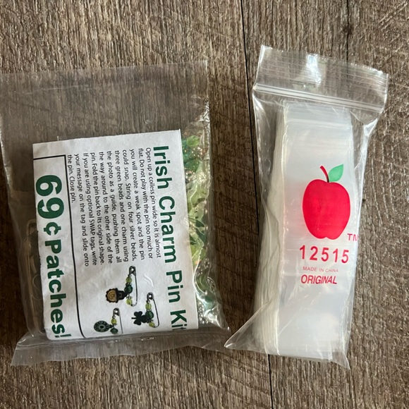 Girl Scout SWAP kits - fairy dust and unopened Irish leprechaun & shamrock pins - Picture 7 of 7